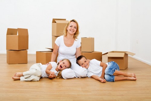 Flexible mobile self storage option for households and businesses in Camberwell